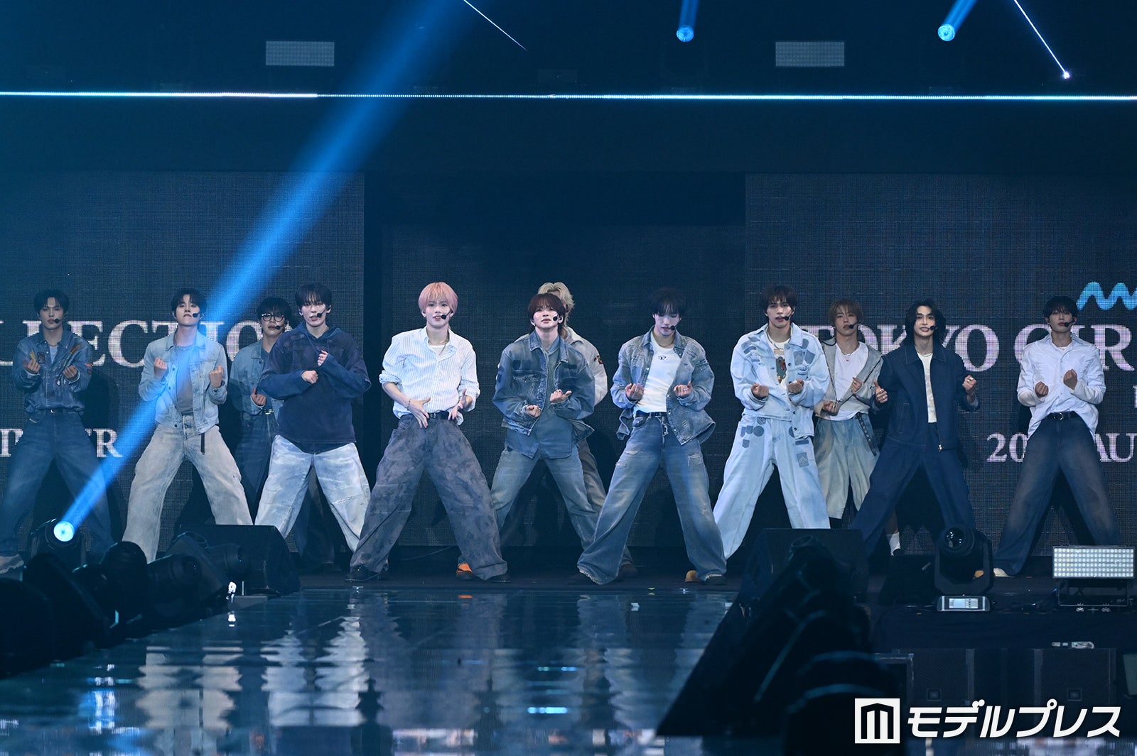 KO1KEYZ（左から）YURA、ISSA、KOSUKE、SHINHAENG、YOSHIKI、DAIKI、RYUJI、SIYOUNG、YUKI、TOWA、KEITO、RYOGA（C）モデルプレス