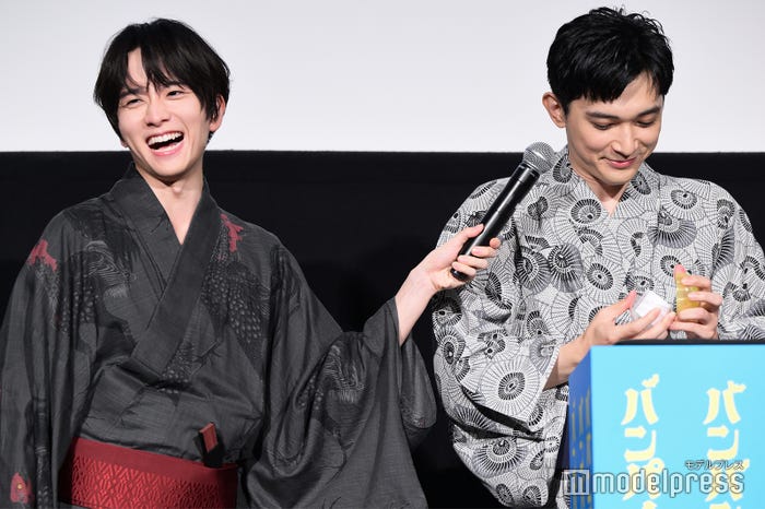 板垣李光人、吉沢亮(C)モデルプレス