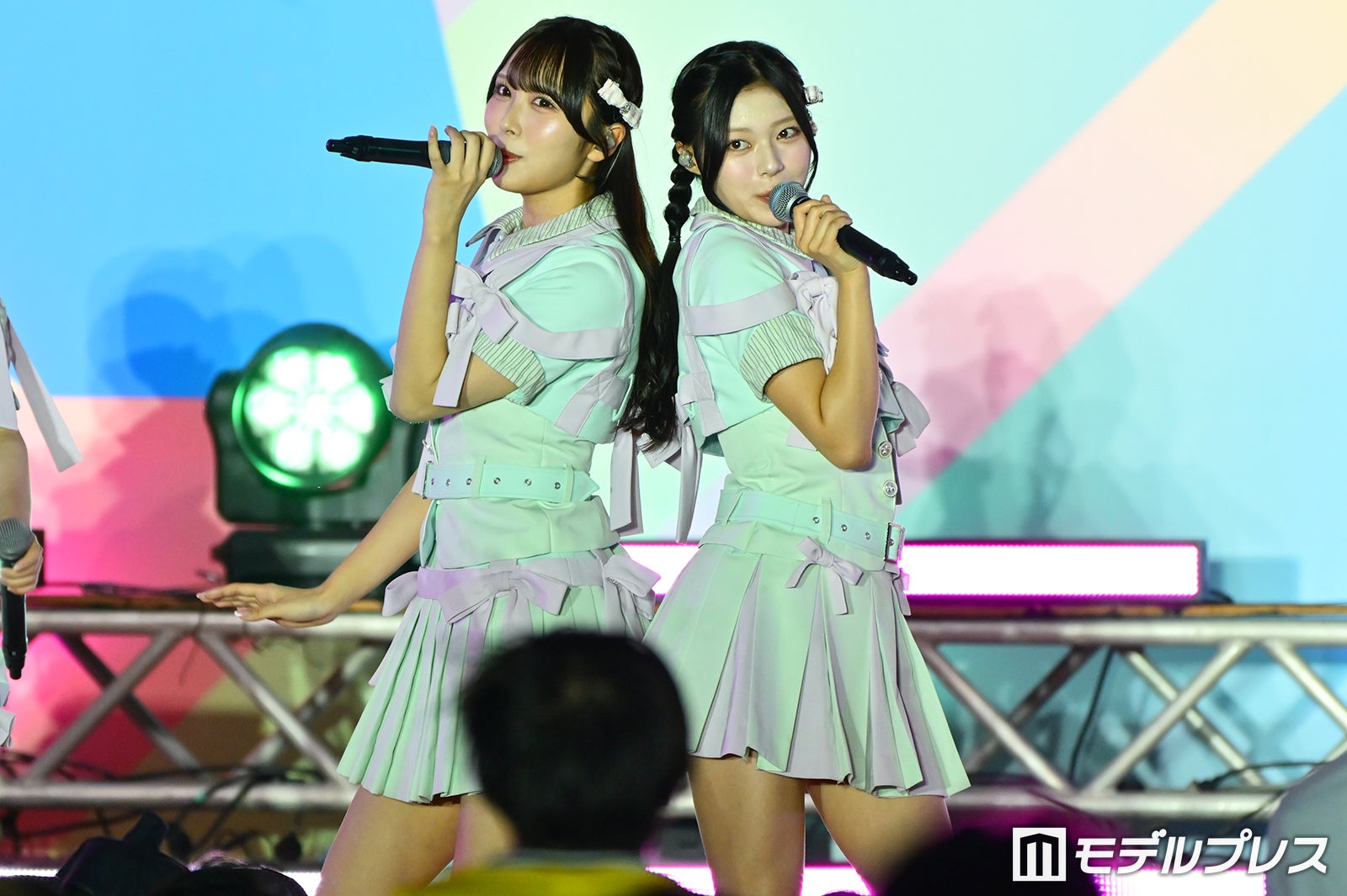 逢田珠里依、村山結香／≒JOY（C）モデルプレス