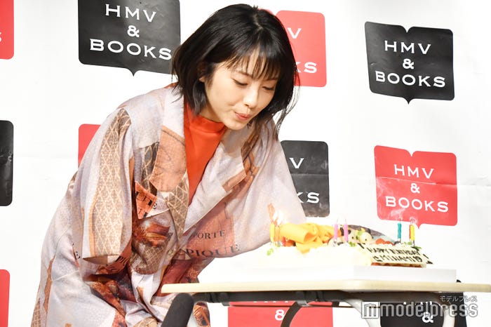 浜辺美波(C)モデルプレス