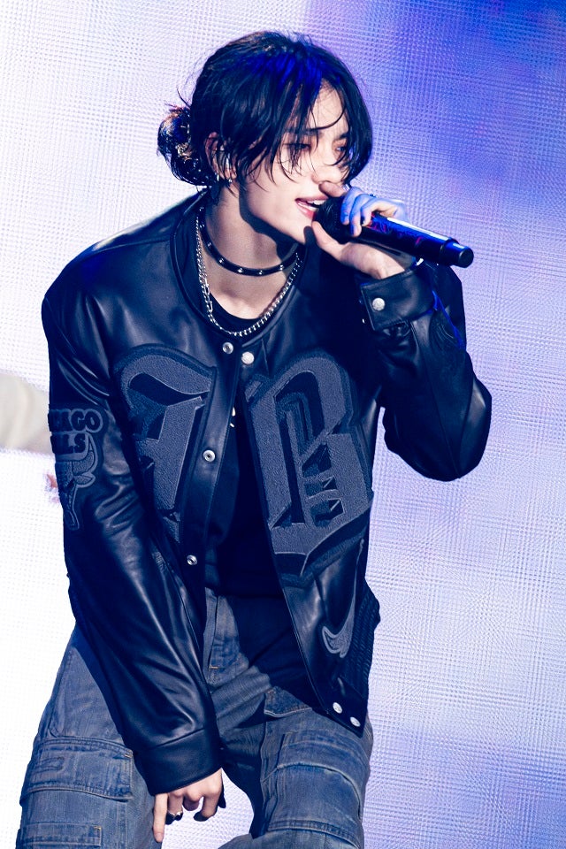 ヒョンジン「Stray Kids World Tour＜dominATE＞」撮影：河村美貴（田中聖太郎写真事務所）