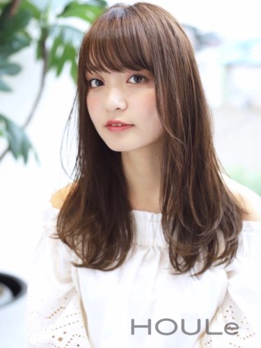 ふんわり可愛い大人の セミロング レイヤー カット 21年の最新ヘアカタログ モデルプレス