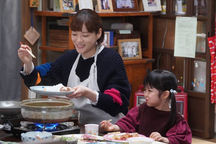 上野樹里、加藤柚凪「監察医 朝顔」第18話より(C)フジテレビ