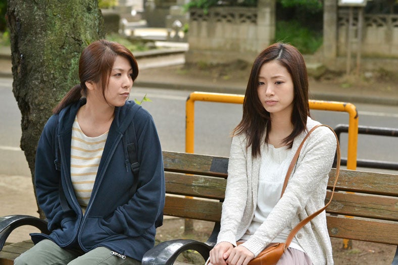 上戸彩、前科持ち女性を熱演　「いつか陽のあたる場所で」第1話放送