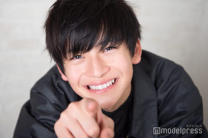 モデルプレスのインタビューに応じた高橋文哉 (C)モデルプレス