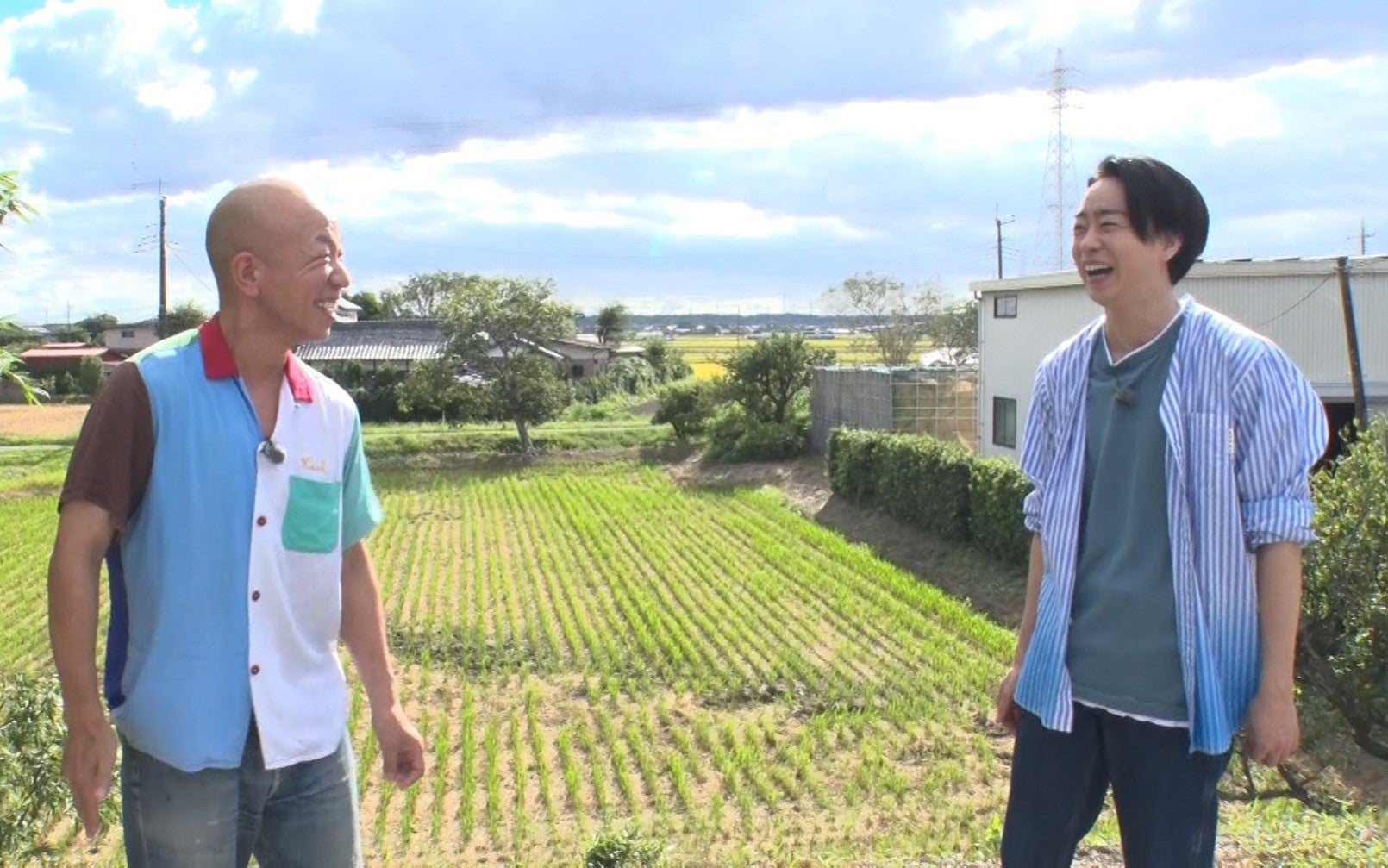 「SHOWチャンネル」初の生放送　櫻井翔＆小峠英二、謎の廃バスレストランに潜入