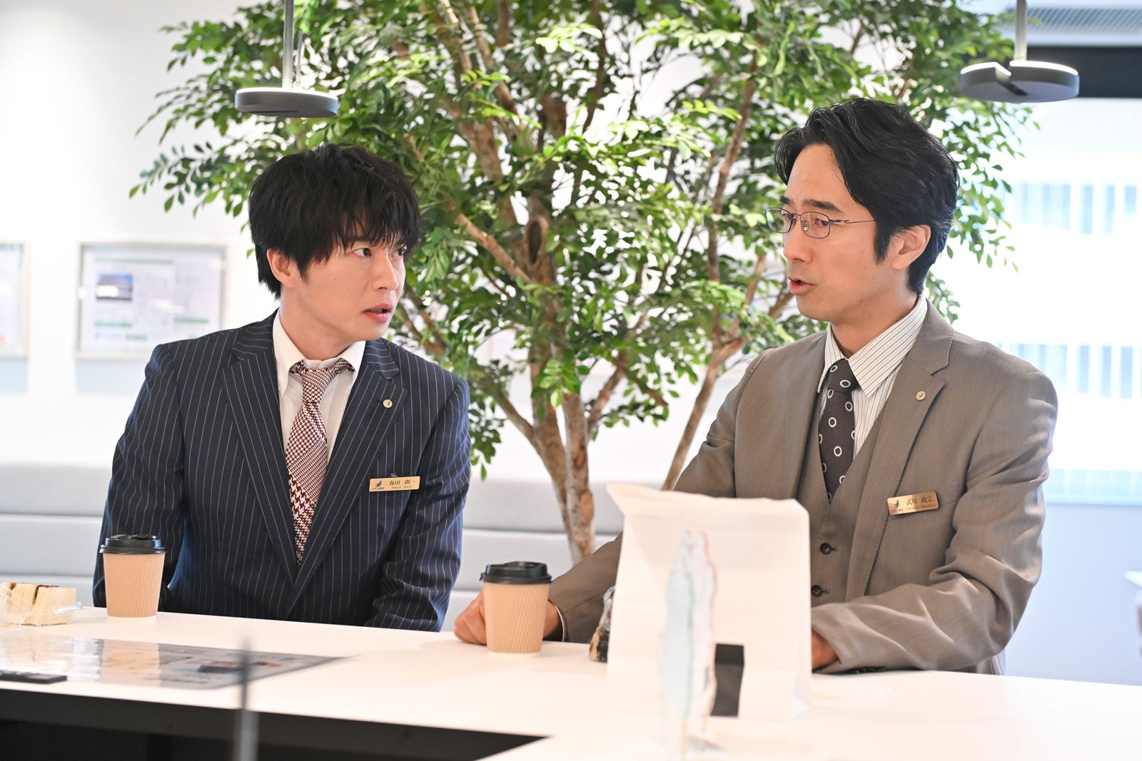 田中圭、眞島秀和「おっさんずラブ-リターンズ-」第5話（C）テレビ朝日