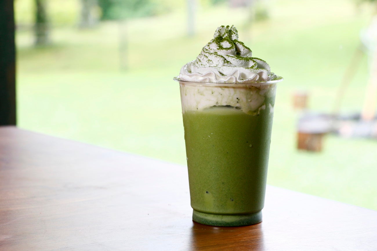 TENGOKUラテ（小柳津製茶天空抹茶使用）600円／画像提供：富士急行