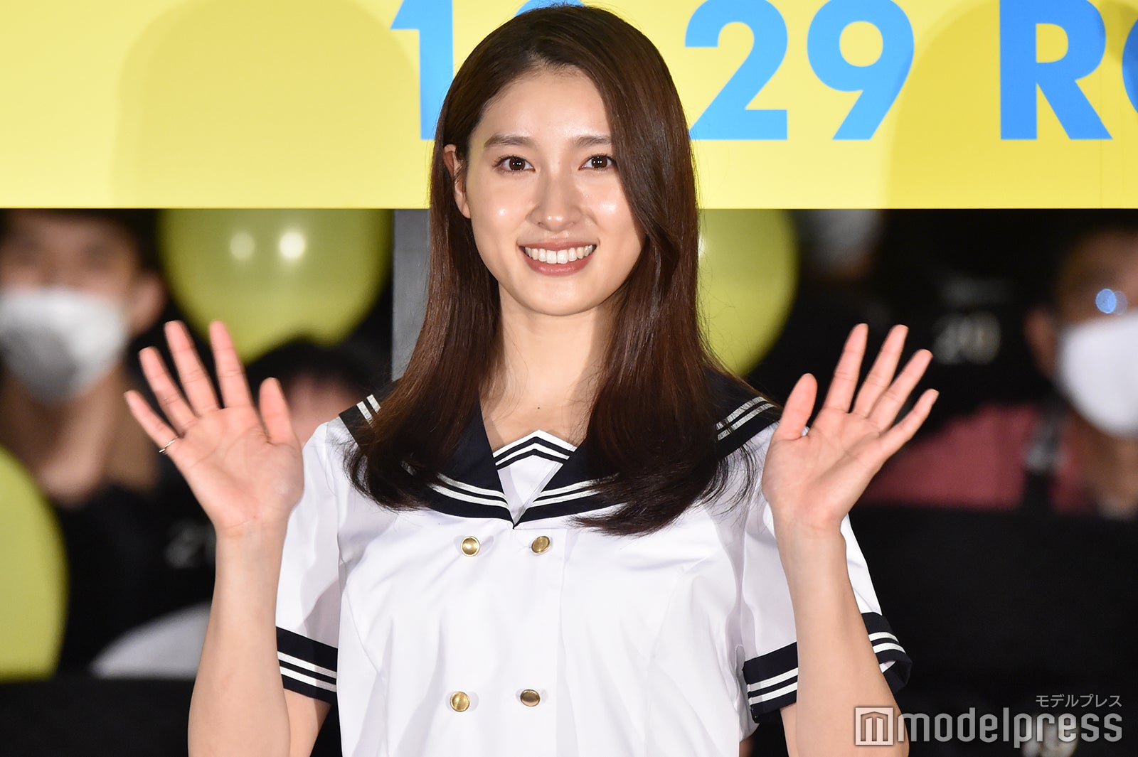 土屋太鳳、ミニ丈セーラー服姿で登場「想定していなかったことが