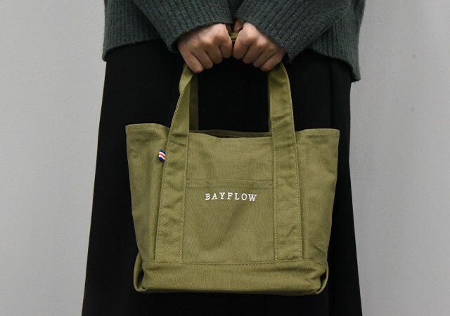 BAYFLOW トートバッグ 付録 ムック ムック本 ムック 付録 人気 おすすめ オススメ 宝島社 宝島 レビュー 便利 優秀 当たり BAYFLOW ベイフロー トートバッグ バッグ トート カーキ コーデ