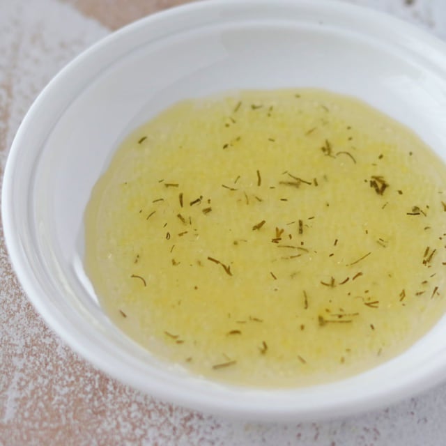 成城石井_マリネの素をお皿に出してみた