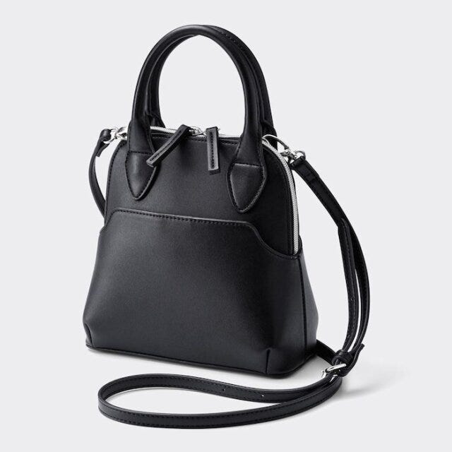 GU　ショート丈ジャケット×カーゴパンツ　今っぽコーデ　asuke　イラスト　ボストンミニショルダーバッグ