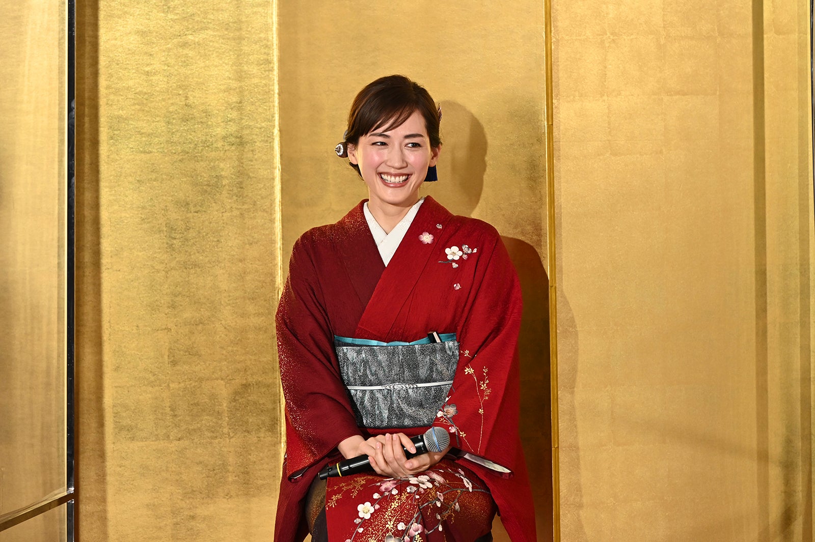 綾瀬はるか（C）TBS