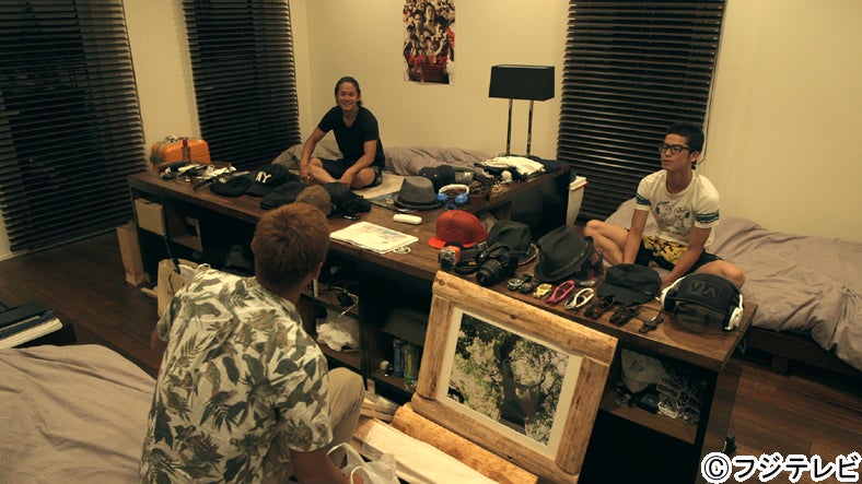今井洋介（手前）、宮城大樹（奥左）、菅谷哲也（奥右）／「テラスハウス」9月6日放送回より