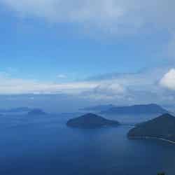 香川県の西部・庄内半島にある紫雲出山からの眺め/画像提供:瀬戸内finder