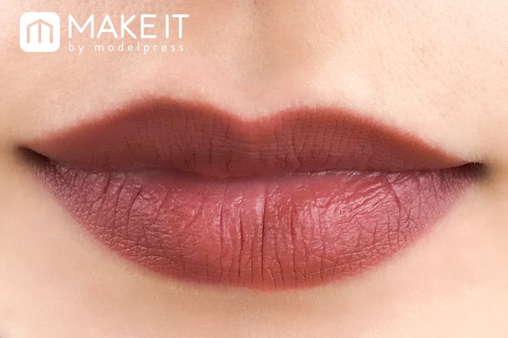 アディクション／リップクレヨン／011使用 (C)メイクイット