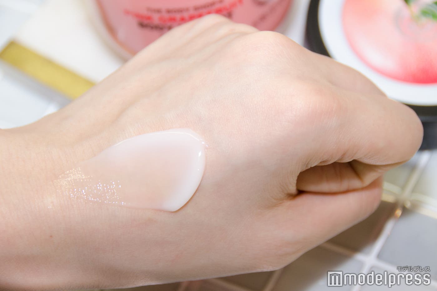 みずみずしく、ぷるっとしたテクスチャー(C)モデルプレス