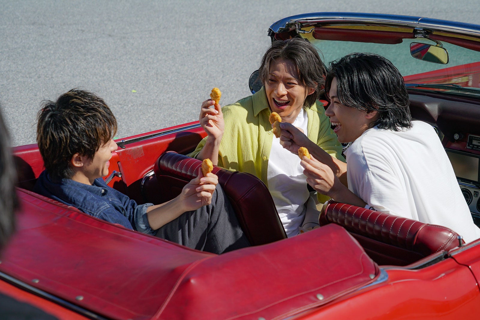 Number_i「たっぷりいこうぜ！海」篇メイキングカット（提供写真）