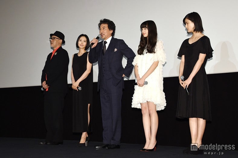 映画「渇き。」初日舞台挨拶