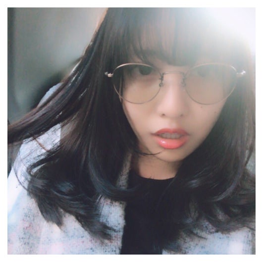 佐野ひなこ「前髪切っちゃった」突然のイメチェンに絶賛の声