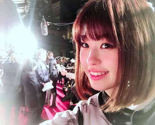 やのあんな「スター・ウォーズ」レッドカーペットに キャスト&監督を直撃