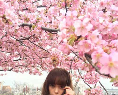 玉城ティナ、セーラー服姿を公開“反則級の可愛さ”が話題に