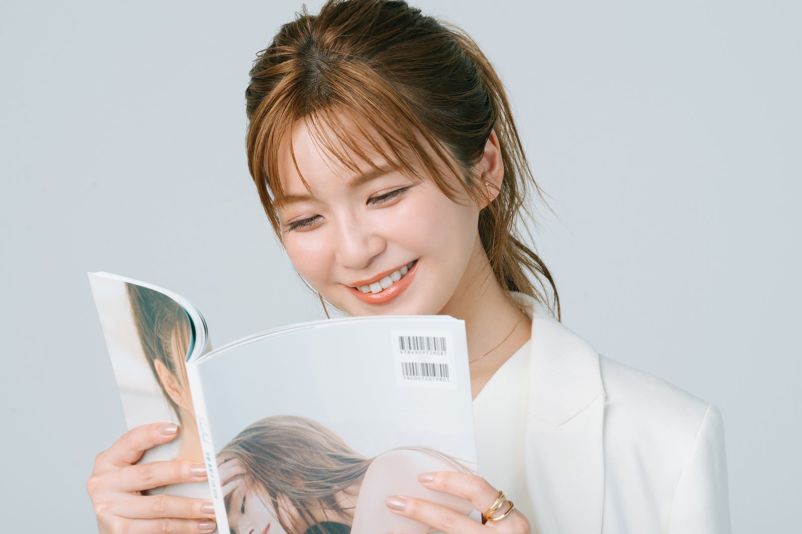 宇野実彩子（C）花村克彦