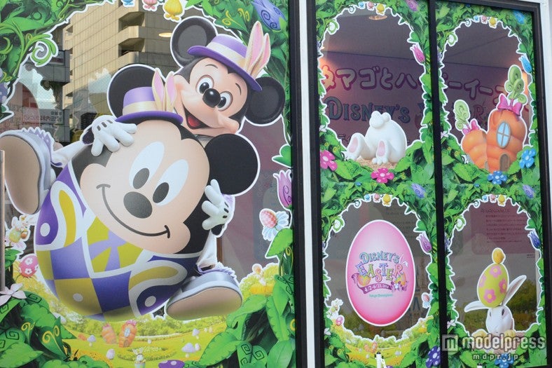 ブースは「ディズニー・イースター」仕様／ミッキー