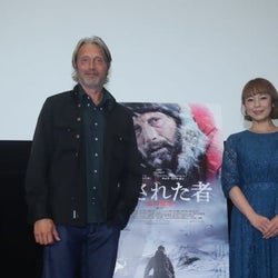 “北欧の至宝”マッツ・ミケルセン来日、「京都では自転車を借りて」観光楽しむ