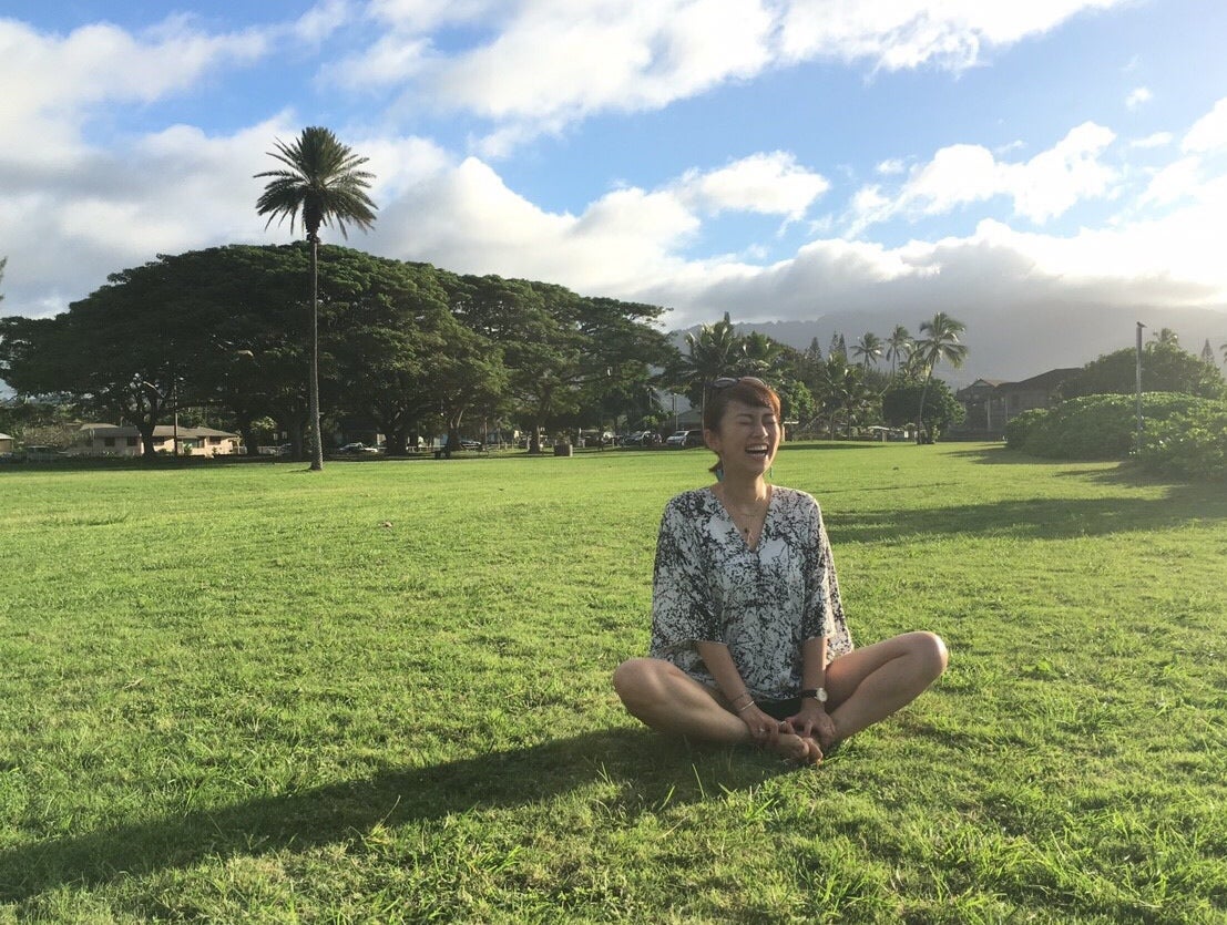 ハワイの公園にてリラックス！（提供写真）
