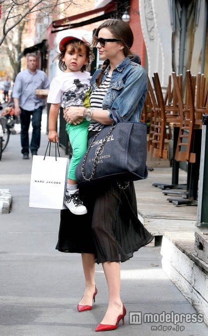 ミランダ・カーとフリンくん。Ramey Photos / Zeta Image