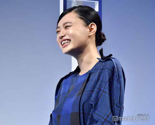 森七菜、杉咲花に公開プロポーズ「好きです。結婚を前提にお付き合いを」