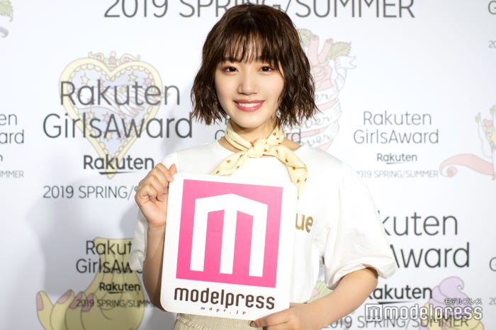 佐々木美玲(C)モデルプレス