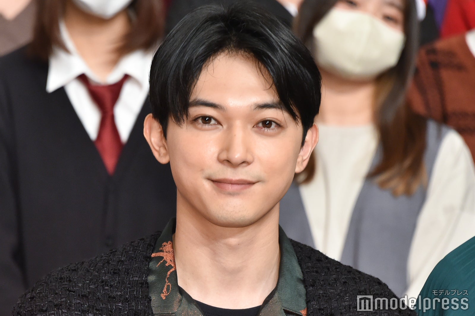 映画「ブラックナイトパレード」サンタクローストークイベントに登壇した吉沢亮（C）モデルプレス