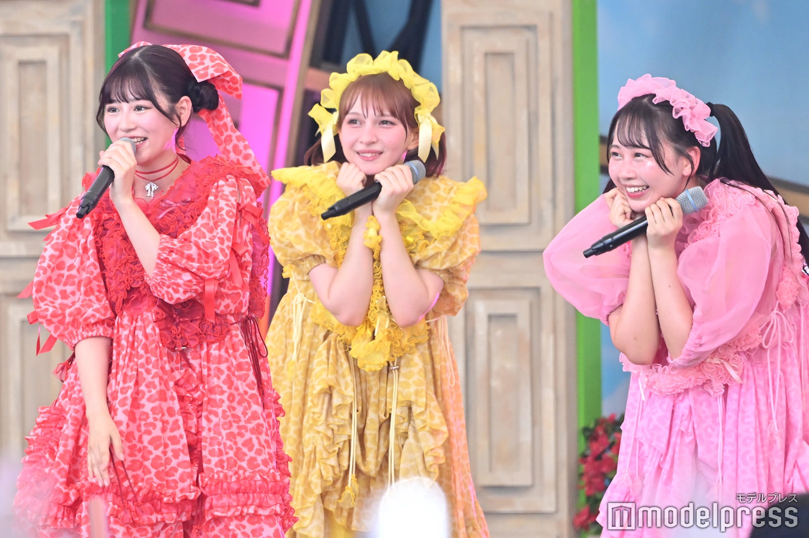 月足天音、早瀬ノエル、松本かれん／FRUITS ZIPPER（C）モデルプレス