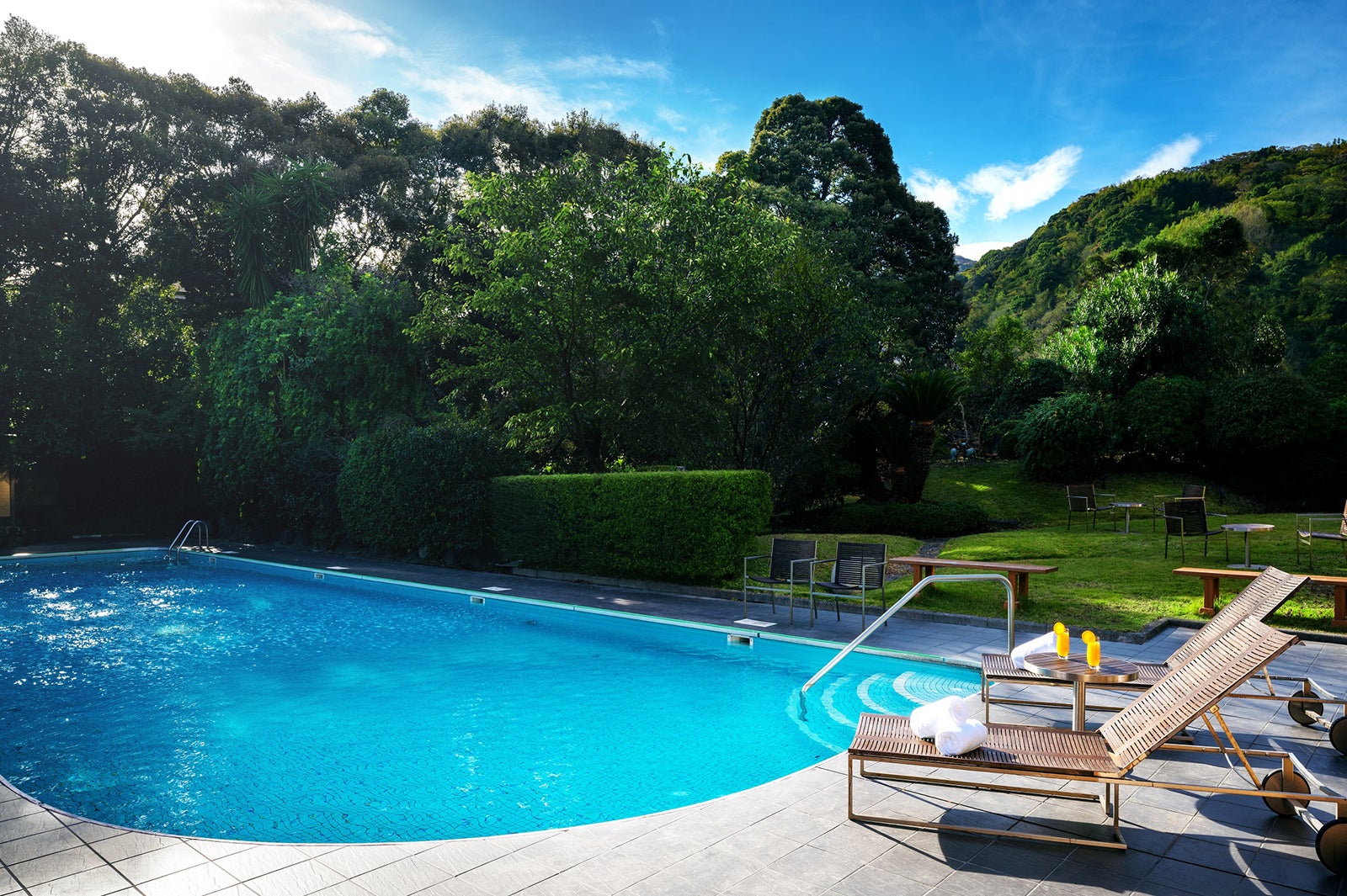 源泉プール／画像提供：星野リゾート