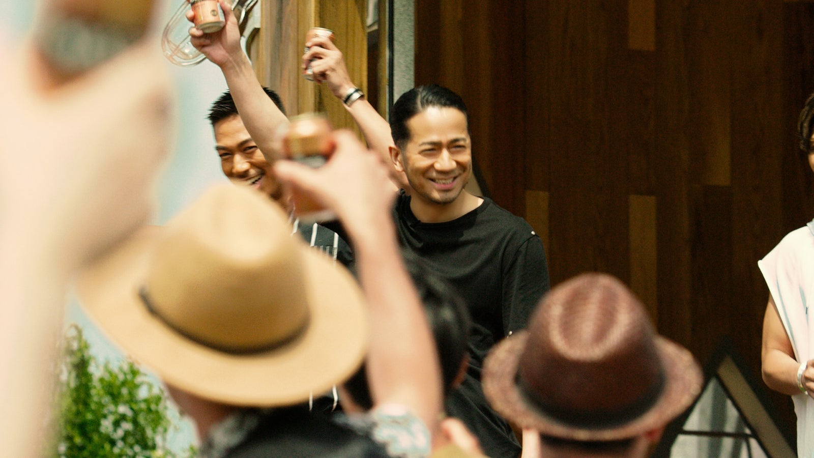 HIRO／新CM「夏だ！いきなり！」篇 より