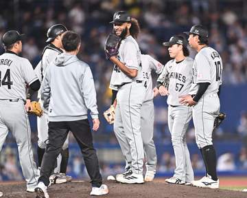 ロッテ 2連敗借金ワーストの8 継投策裏目 サブロー監督「僕が悪いですね」ジャクソン交代の理由にも言及