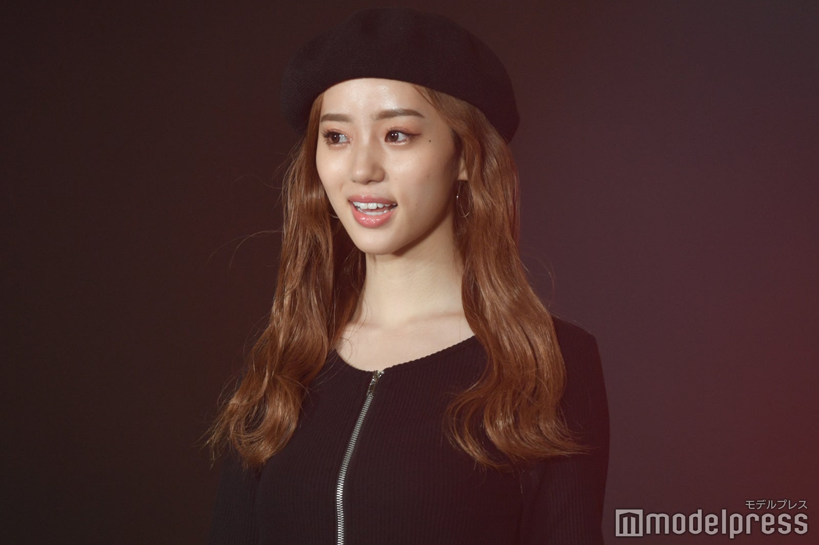 中町綾、韓国風Y2Kコーデで視線奪う 抜群スタイルで魅了＜KCON×TGC＞