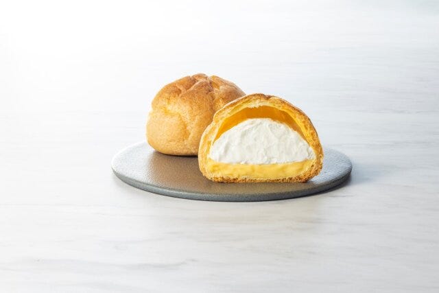 セブン-イレブンのリニューアルするたっぷりホイップのダブルシュー