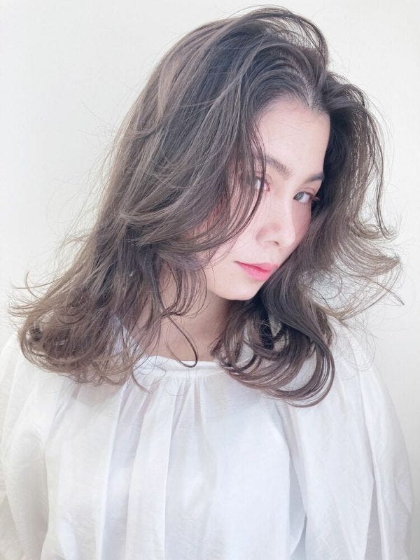 40代 ミディアムパーマ特集 ゆるふわが叶える小顔効果が高い髪型をご紹介 モデルプレス