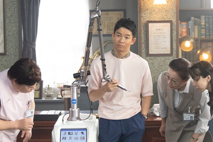 仲野太賀「新宿野戦病院」第3話より(C)フジテレビ