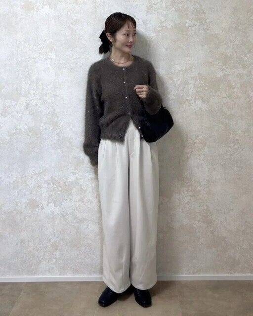 お手本コーデ 2025gu冬シャイニークルーネックカーディガンお手本コーデ