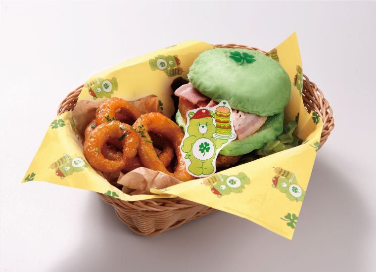 グッドラックベアのグッドラックハンバーガー¥1,590（C）2018 Those Characters From Cleveland, Inc.