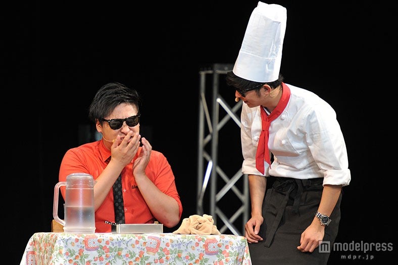 8.6秒バズーカー／ライブの様子