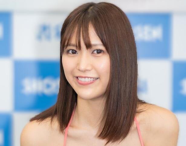 メガネ美女 森のんの 下着チラ見せオフショットに めっちゃ素敵 セクシーで魅力的 たくし上げに見惚れちゃった モデルプレス メガネ美女 森のんの 下着チラ見せオフショットに めっちゃ素敵 セクシーで魅力的 たくし上げに見惚れちゃった モデルプレス