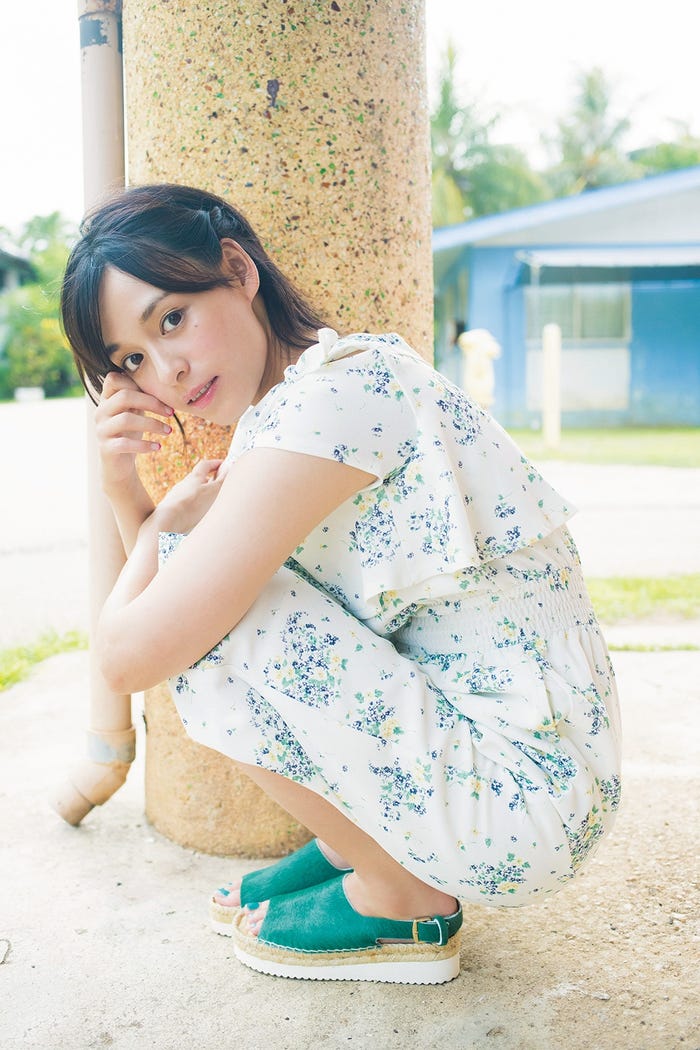 大沢ひかる/『大沢ひかるカレンダー2017.04-2018.03』より(C)東京ニュース通信社