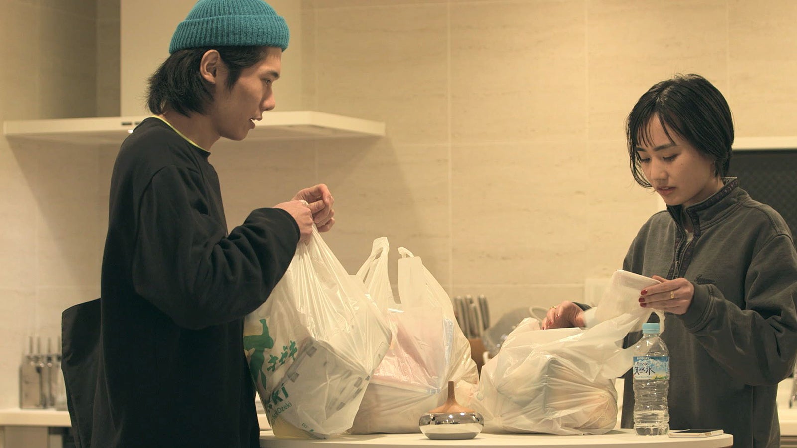 翔平、香織「TERRACE HOUSE TOKYO 2019-2020」2nd WEEK（C）フジテレビ／イースト・エンタテインメント