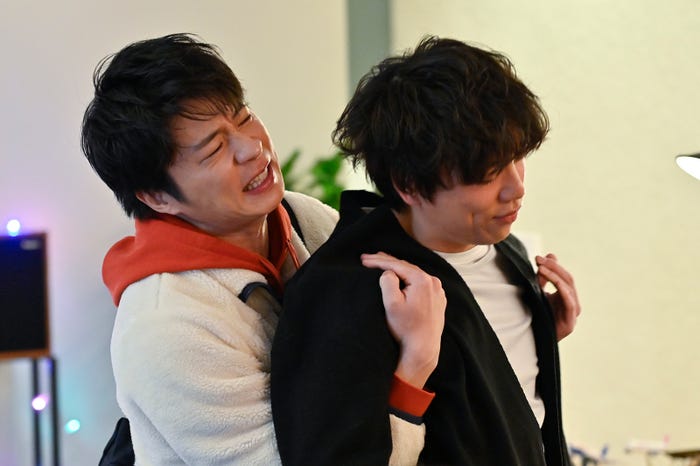 田中圭、山崎育三郎(C)テレビ朝日