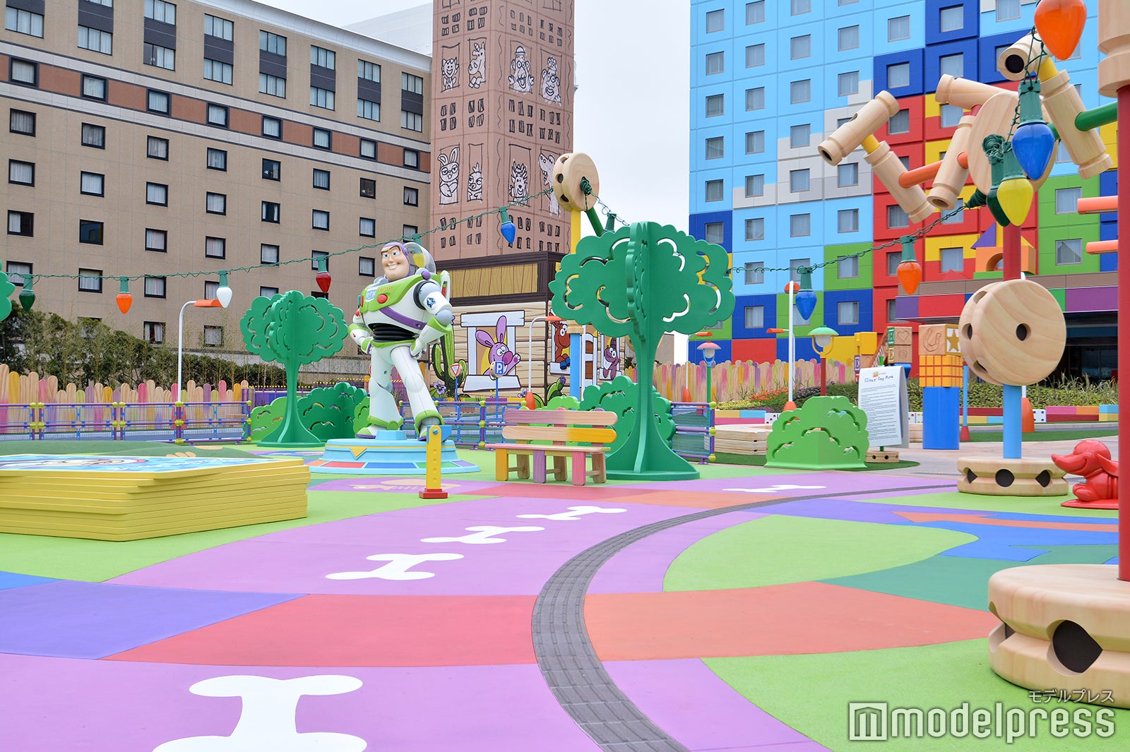 東京ディズニーリゾート トイ ストーリーホテル ウッディらおもちゃの世界で過ごす客室 食体験 モデルプレス